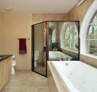 Master bath with arched window